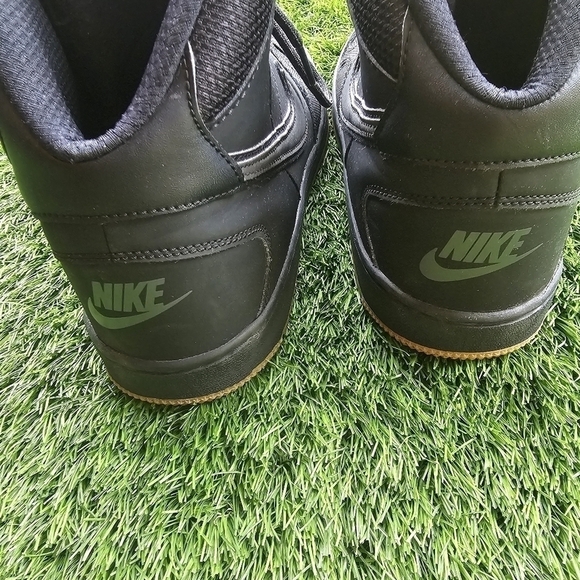 Nike force men's sneakers in size 9.5, color black in great condition - Picture 8 of 15